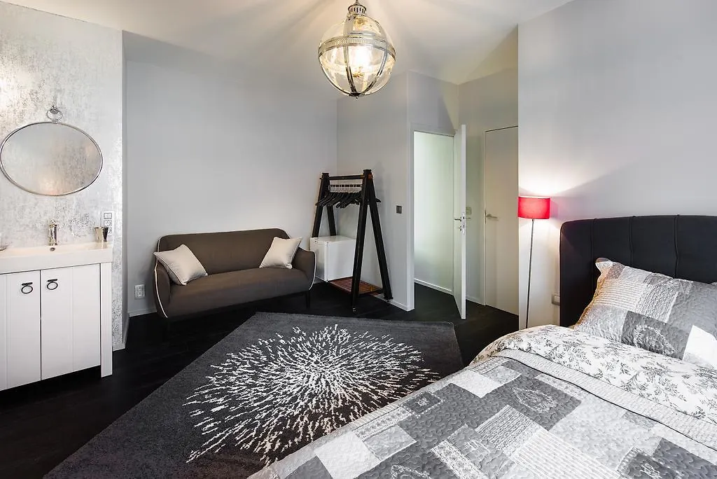 ****  All In One Bed & Breakfast Brussels Belgium