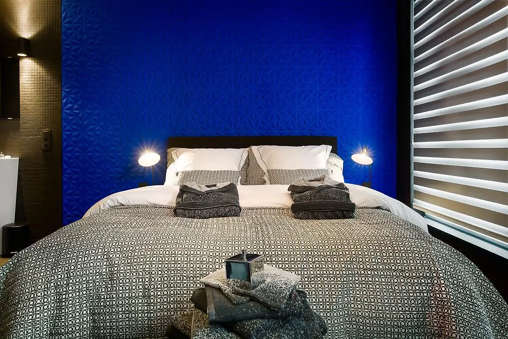 All In One Bed & Breakfast Brussels 4*,