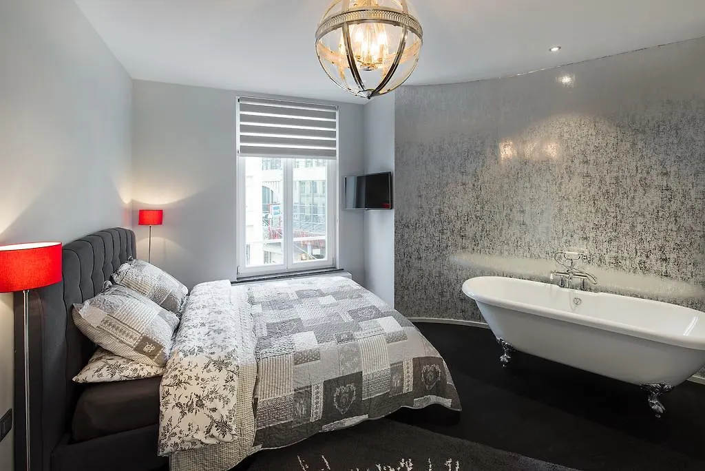 ****  All In One Bed & Breakfast Brussels Belgium